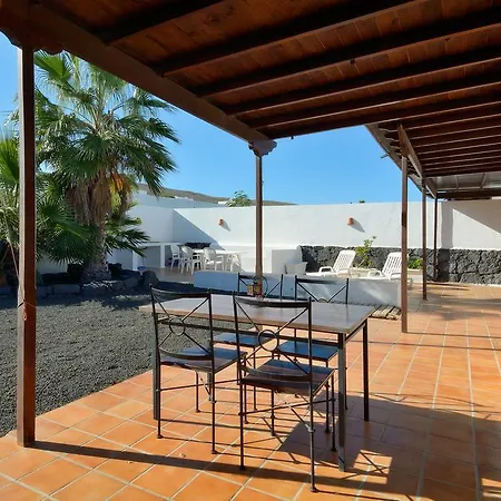 Alegranza Villa