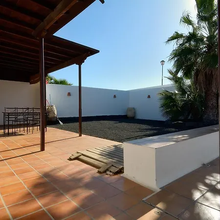 Villa Alegranza *
